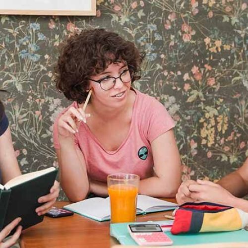 young-people-conversation-800x445-1